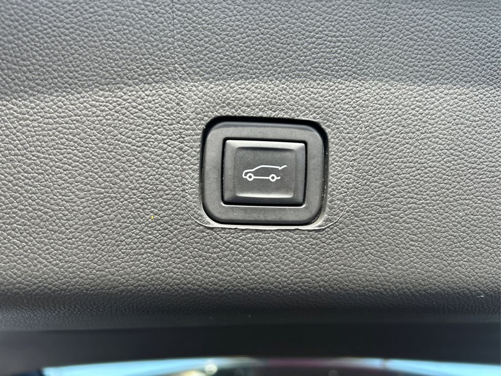 Used 2023 Sterling Gray Metallic Chevrolet RS image 25