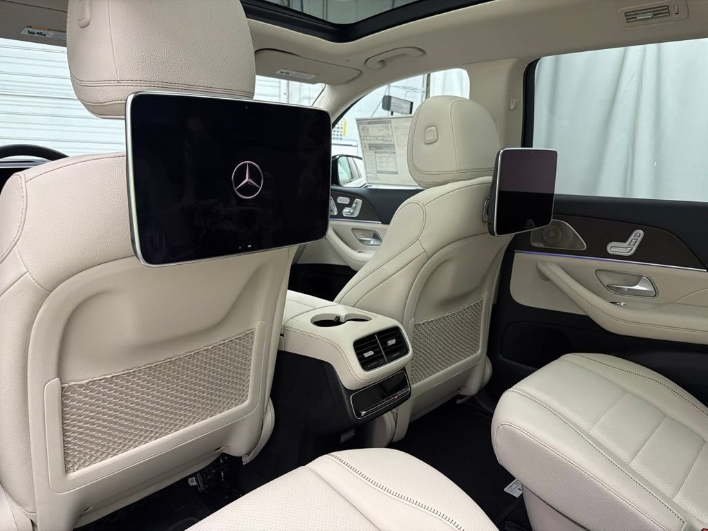 New 2027 Polar White Mercedes-Benz GLS 450 image 100