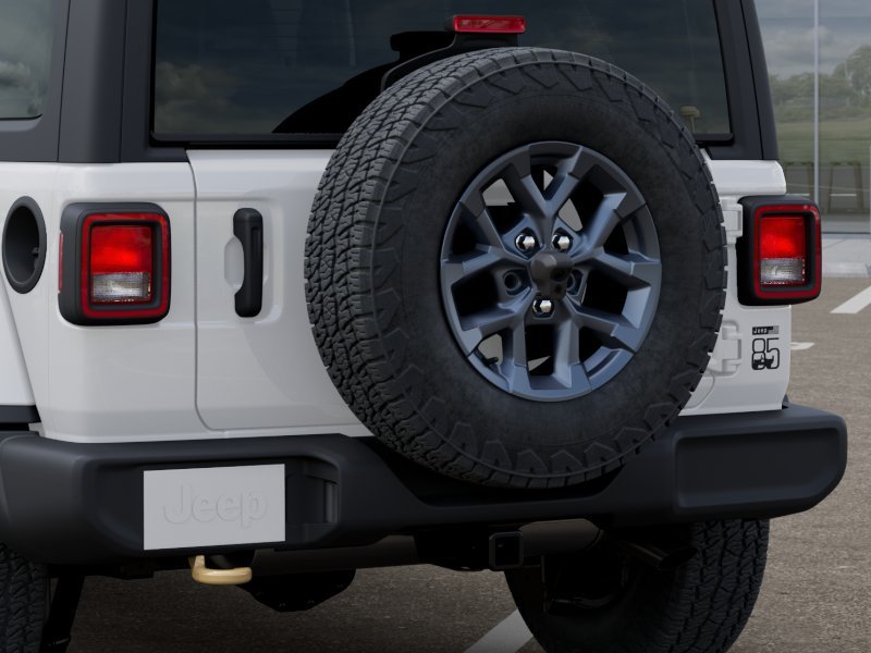 New 2026 Bright White Clear-Coat Exterior Paint Jeep WRANGLER 4-DOOR 85TH ANNIVERSA image 39