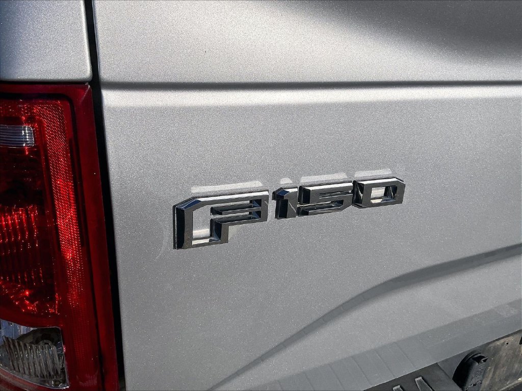 Used 2016 Silver Ford XL image 6