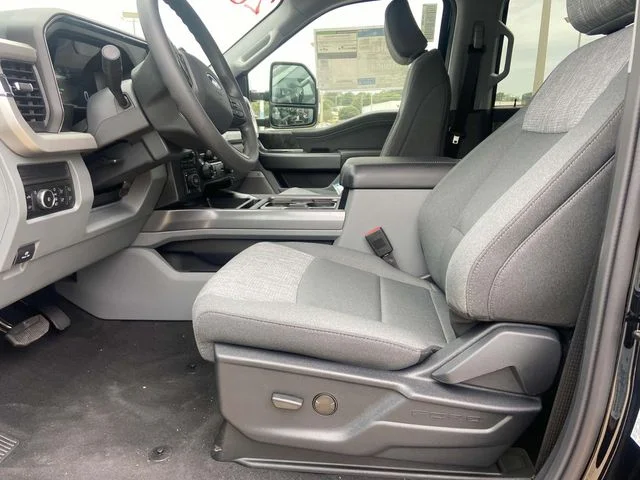 2026 Ford F-250 Super Duty XLT - Photo 12