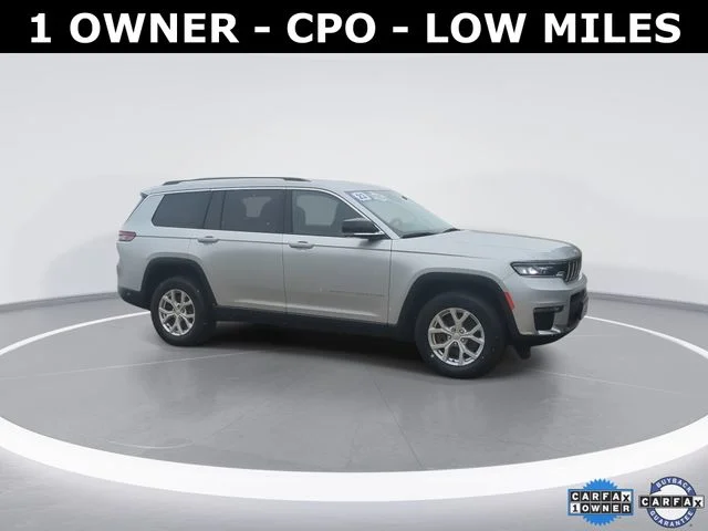 Used 2023 Silver Jeep Limited image 13
