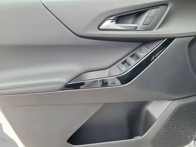 New 2026 Summit White Chevrolet LT image 15
