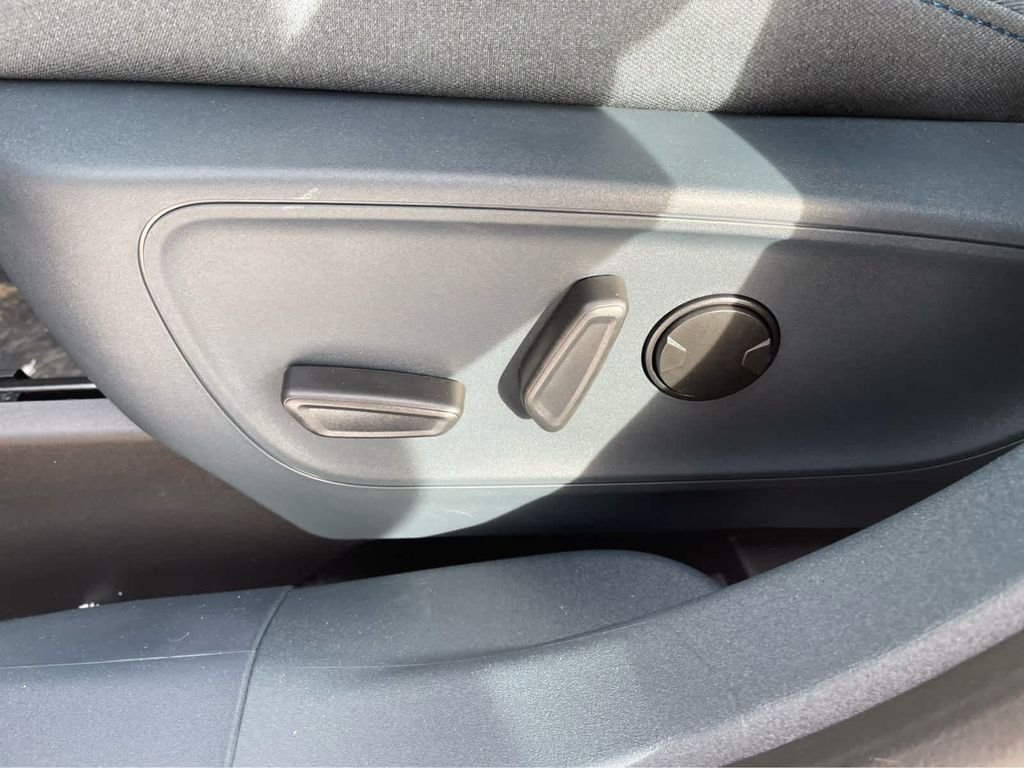 Used 2026 Orange Ford XLT image 14