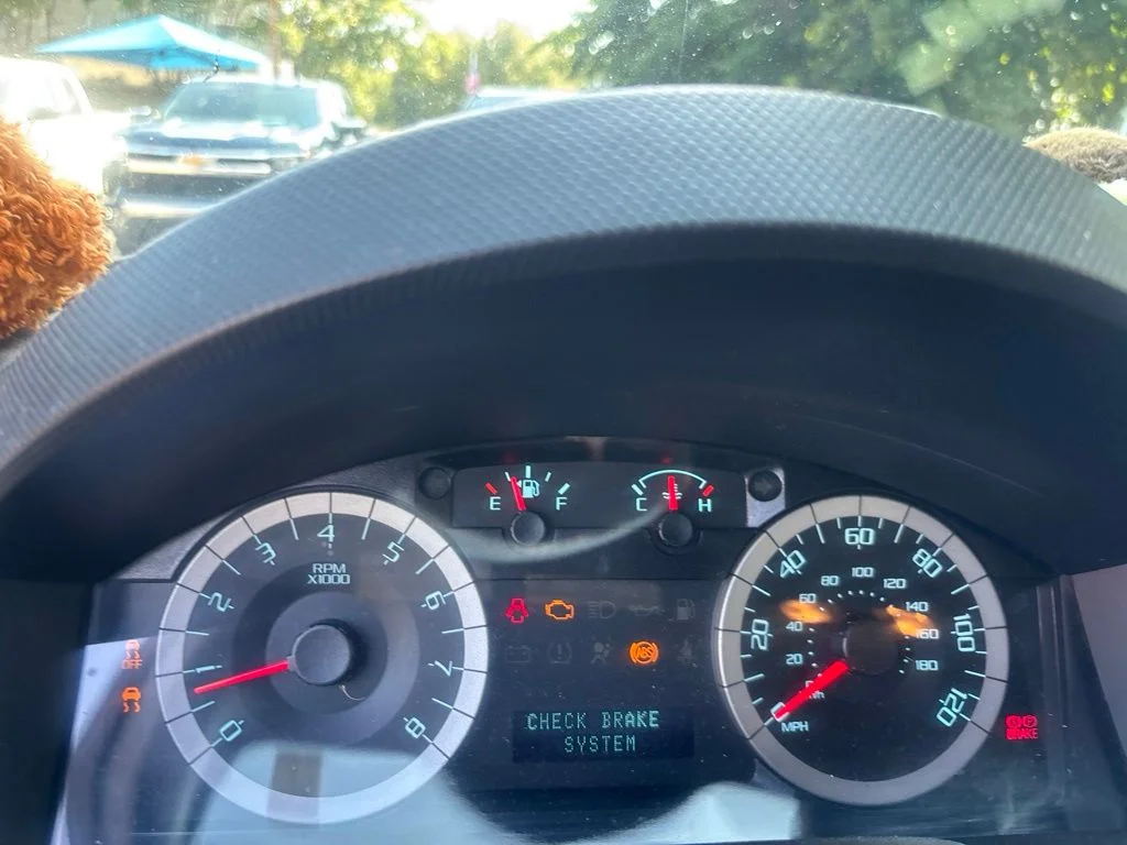Used 2012 Gray Ford Limited image 17
