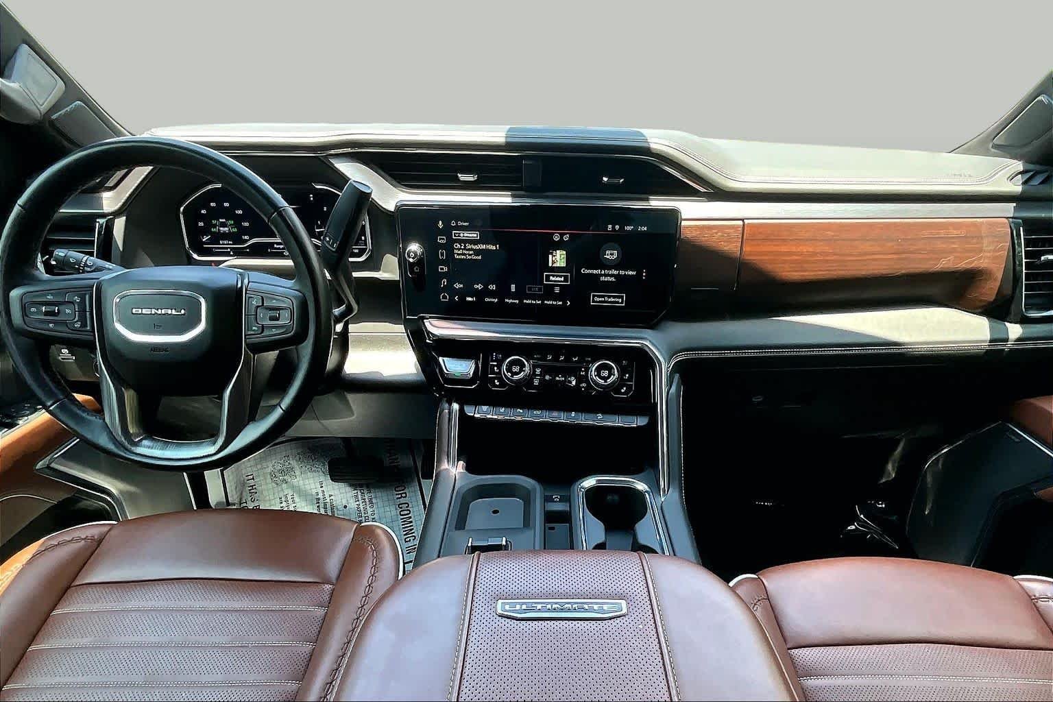 Used 2025 Onyx Black GMC Denali Ultimate image 15
