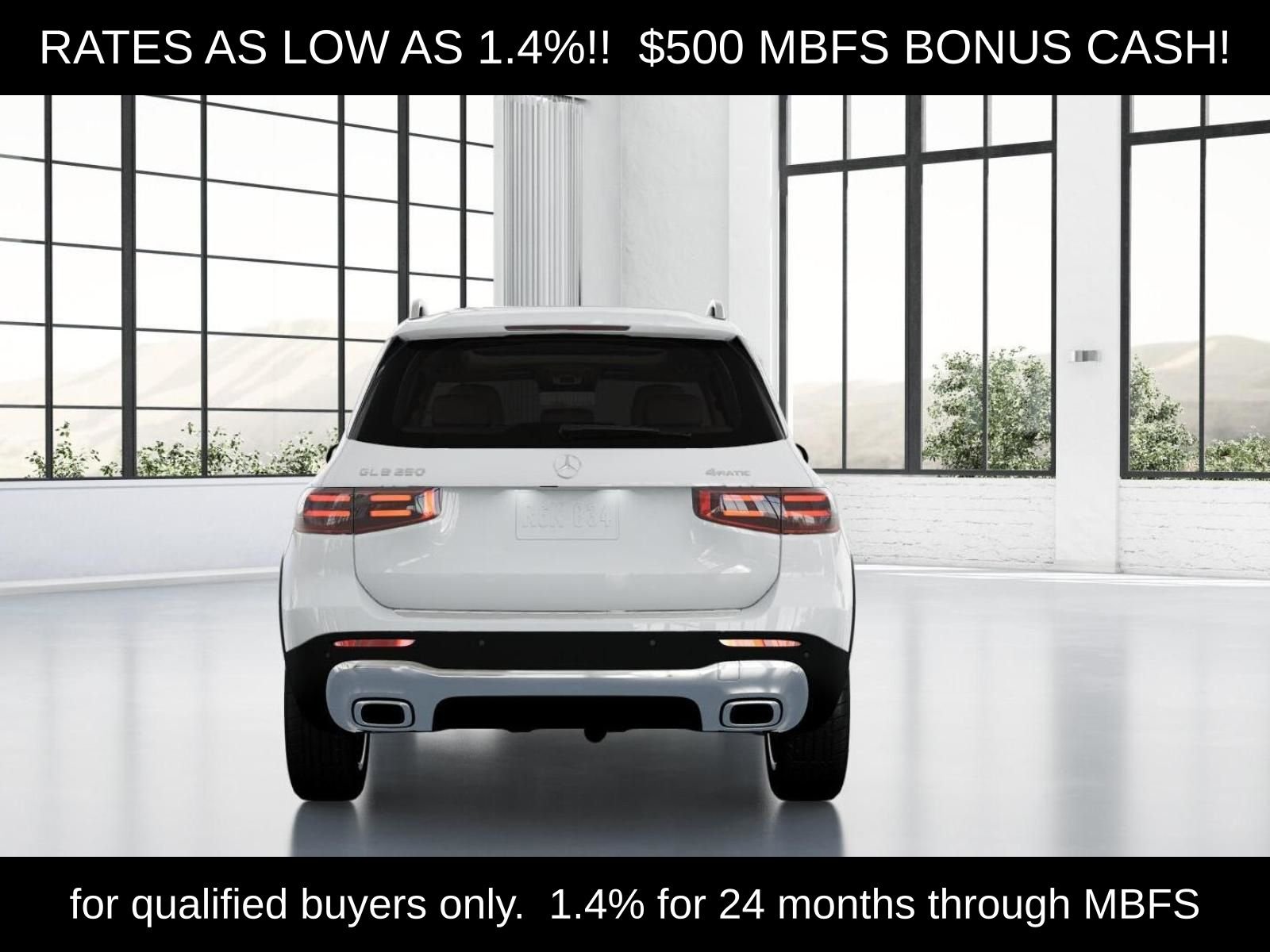 Used 2026 Polar White Mercedes-Benz GLB 250 image 28