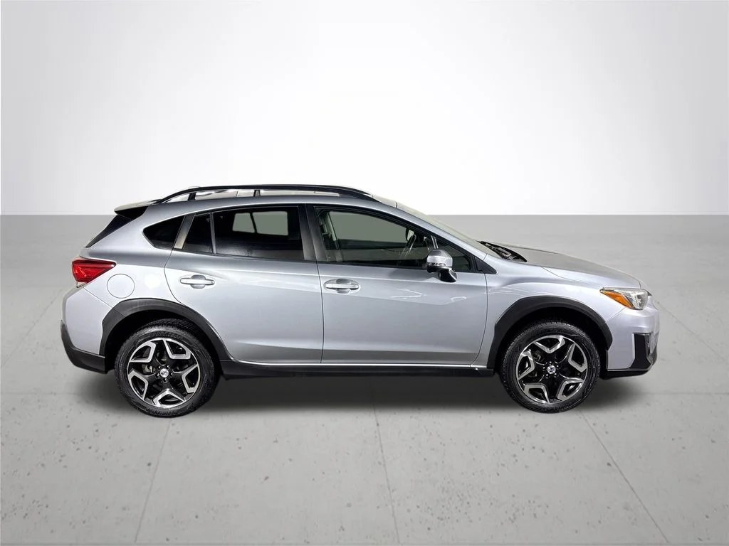 Used 2018 Silver Subaru 2.0i Limited image 5