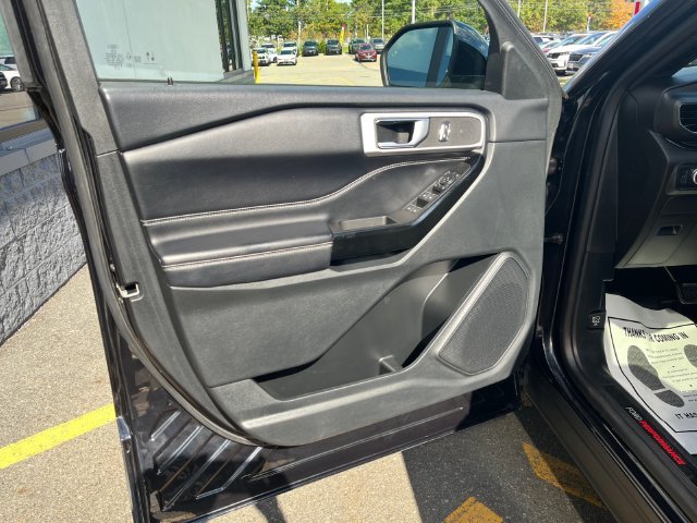 Used 2022 Black Ford ST image 28