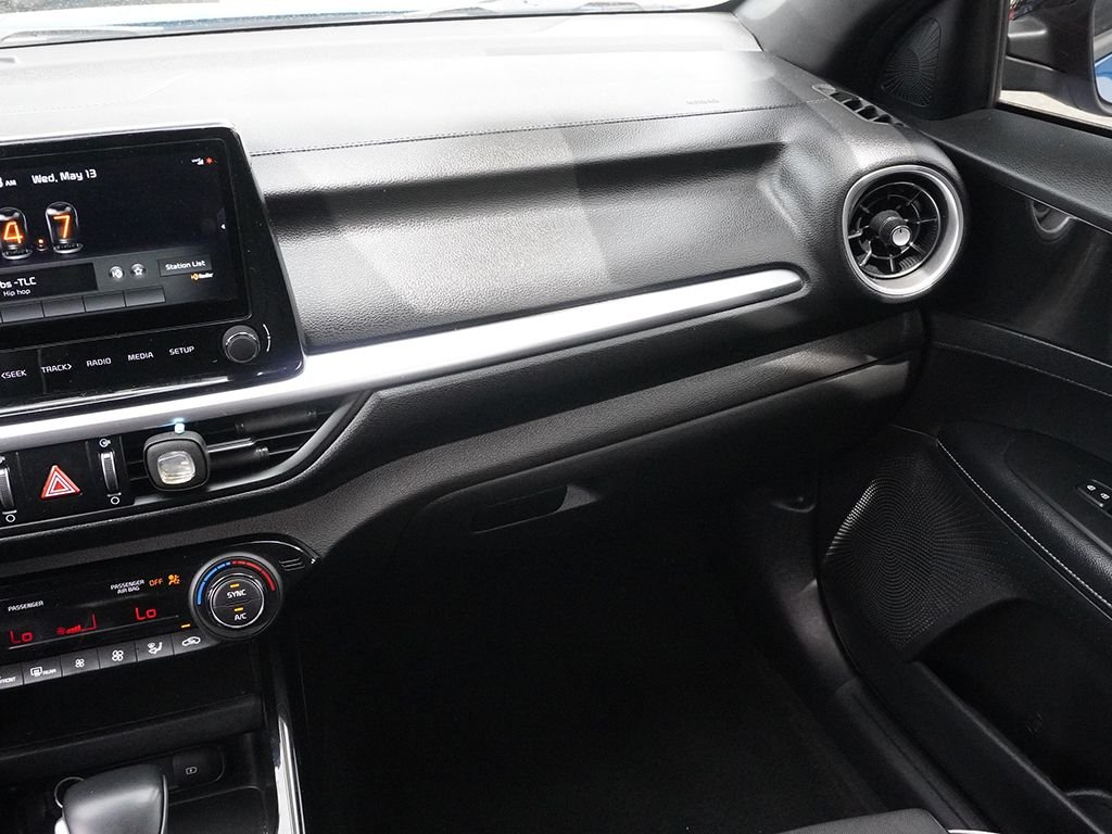 Used 2022 Blue Kia GT-Line image 38