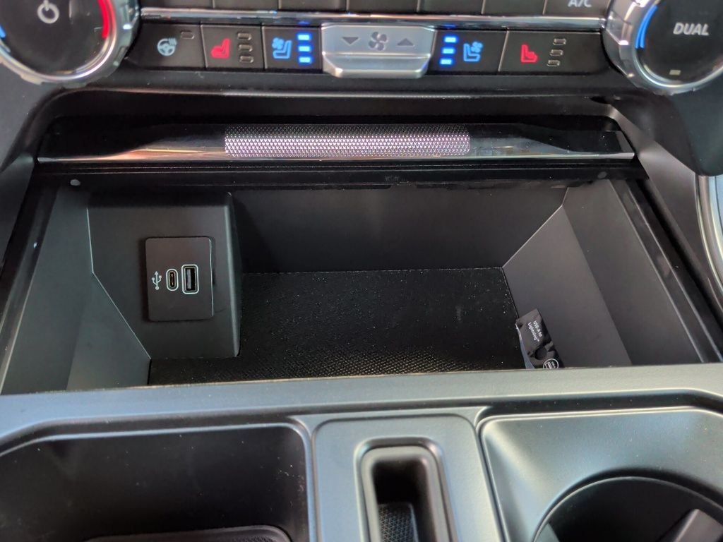 New 2026 Carbonized Gray Metallic Ford Lariat® image 33
