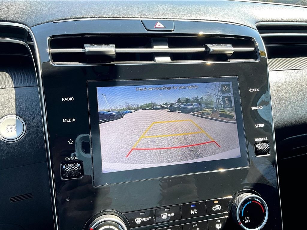 Used 2023 White Hyundai SEL image 19
