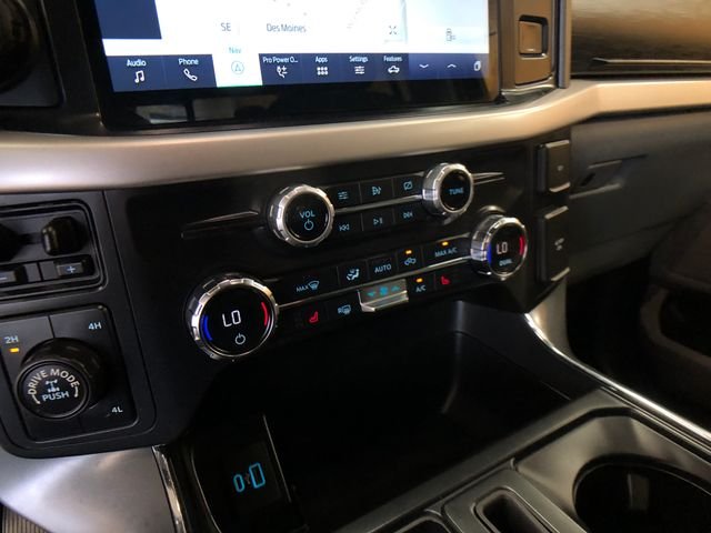Certified Used 2021 Blue Metallic Ford XLT image 18