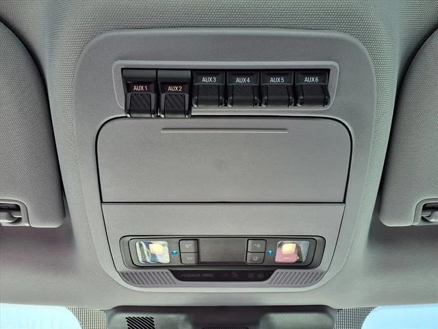 New 2024 Oxford White Ford XL image 11