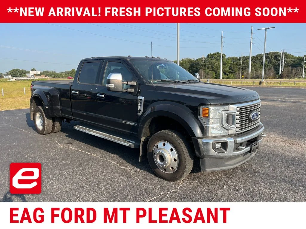Used 2022 Agate Black Metallic Ford Lariat image 1