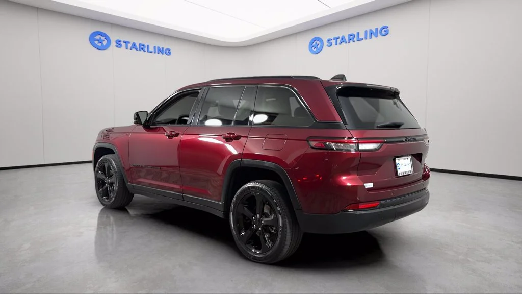 Used 2023 Red Jeep Limited 4x2 image 5