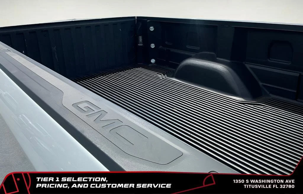 Used 2024 Summit White GMC Pro image 13