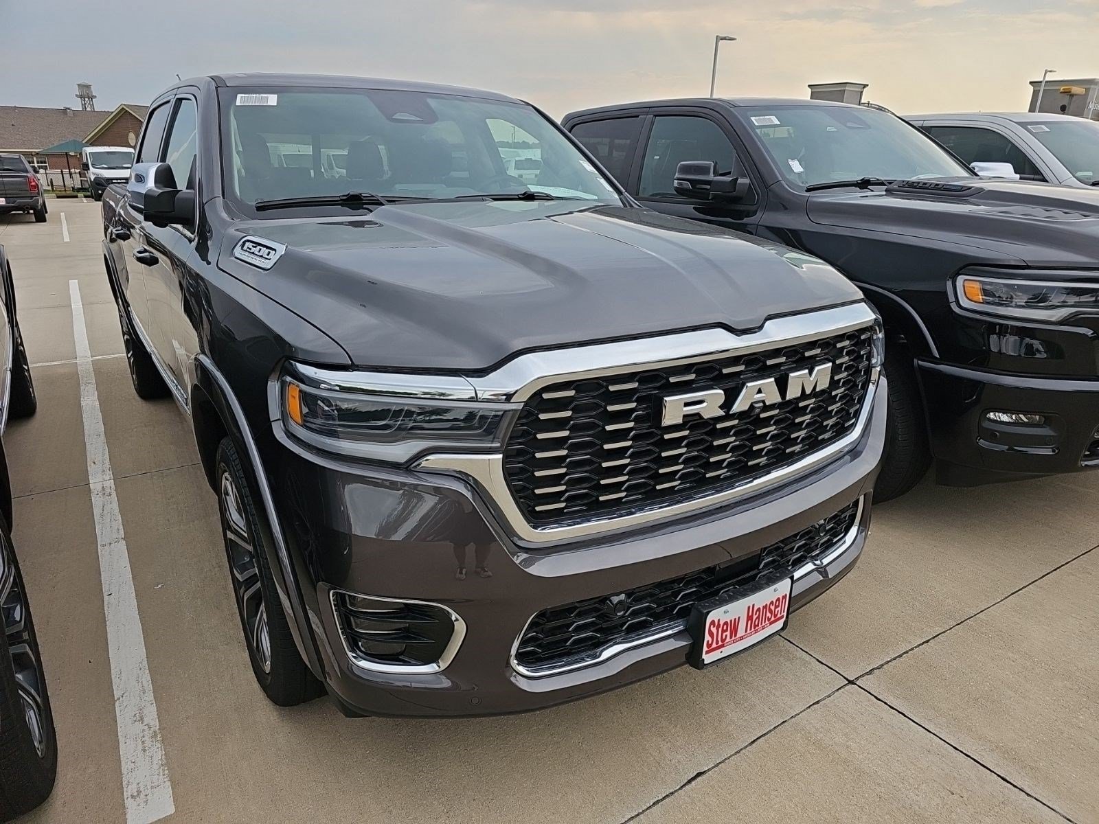 New 2026 Granite Crystal Metallic Clearcoat Ram Tungsten image 5