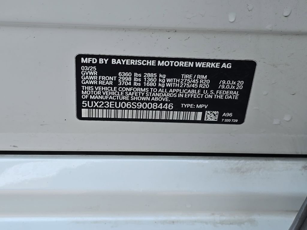 Used 2025 White BMW xDrive40i image 38