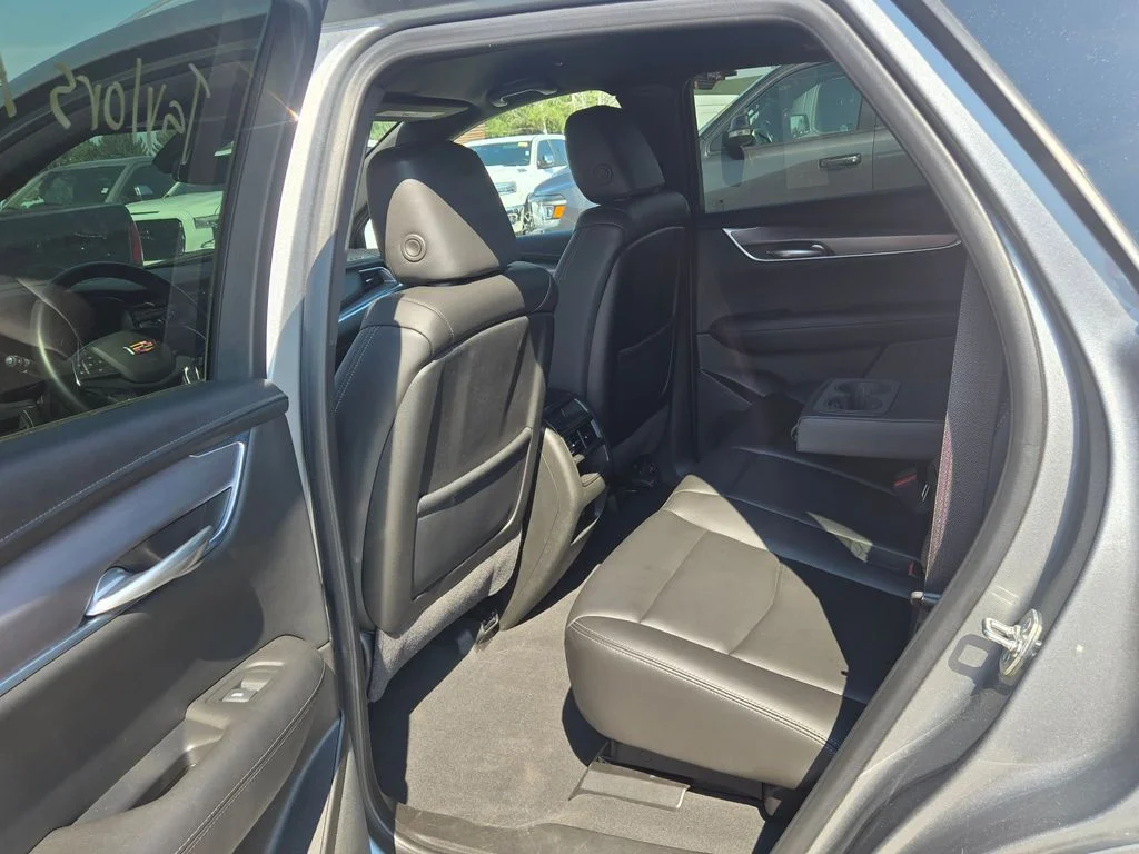 Used 2024 Silver Cadillac Luxury image 7