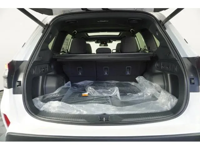 New 2026 CRYSTAL WHITE PEARL Subaru Premium image 26
