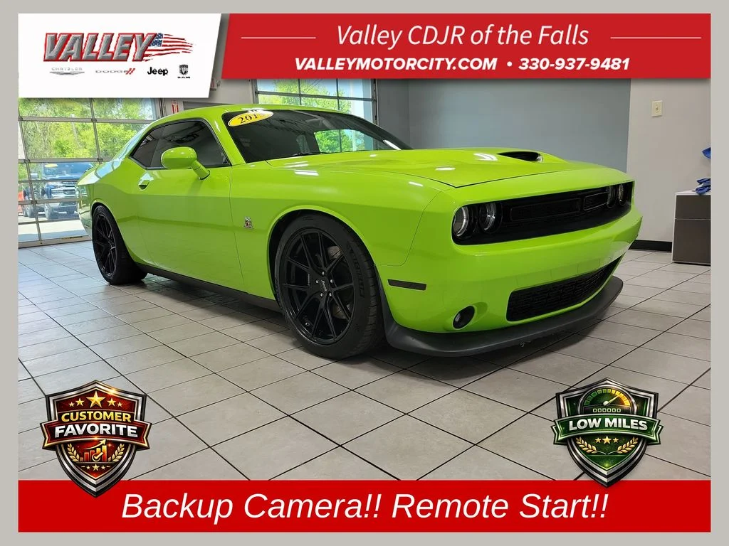 2015 Dodge Challenger Scat Pack's photo