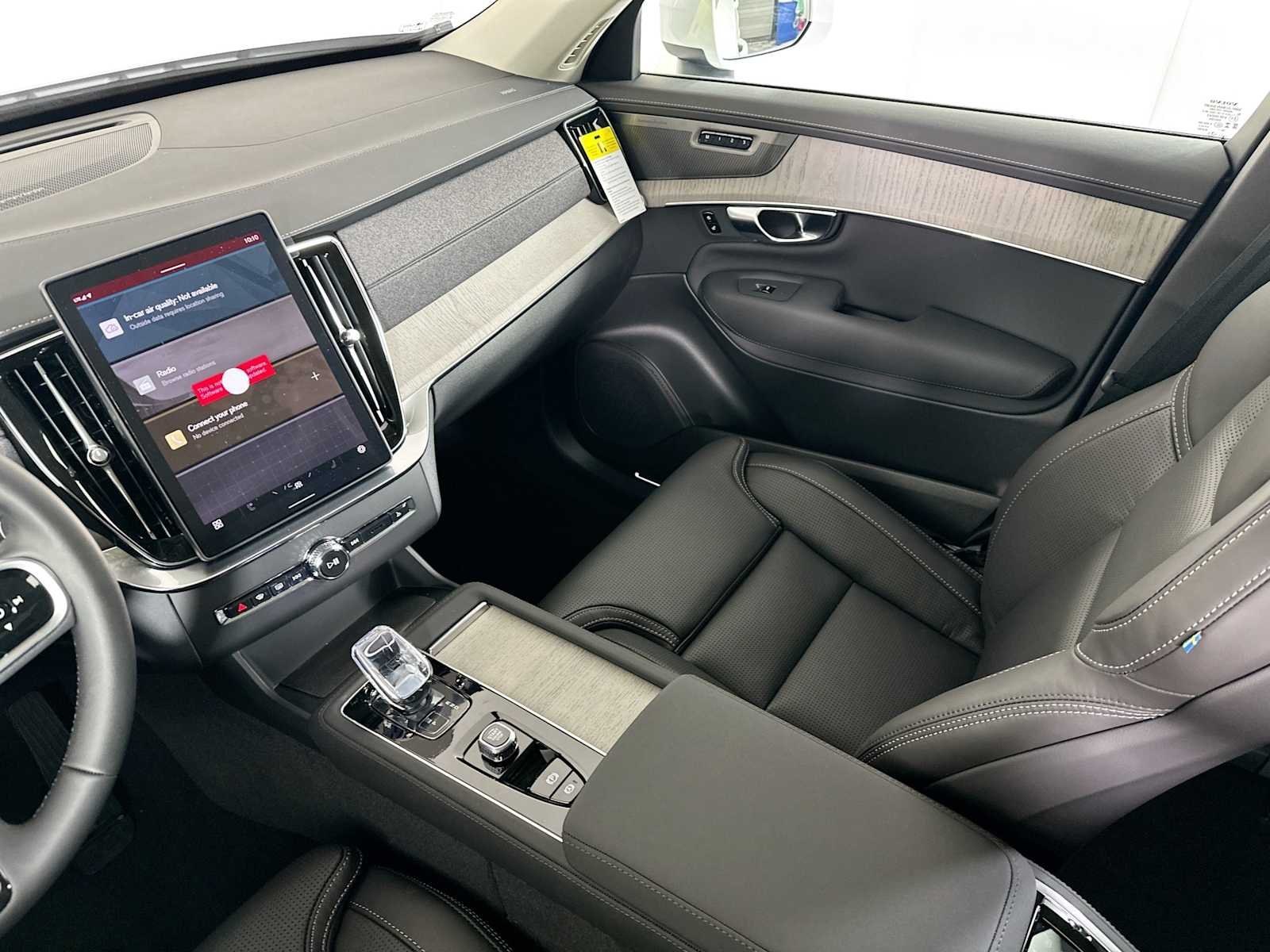 2025 Volvo XC90 Ultra - Photo 21