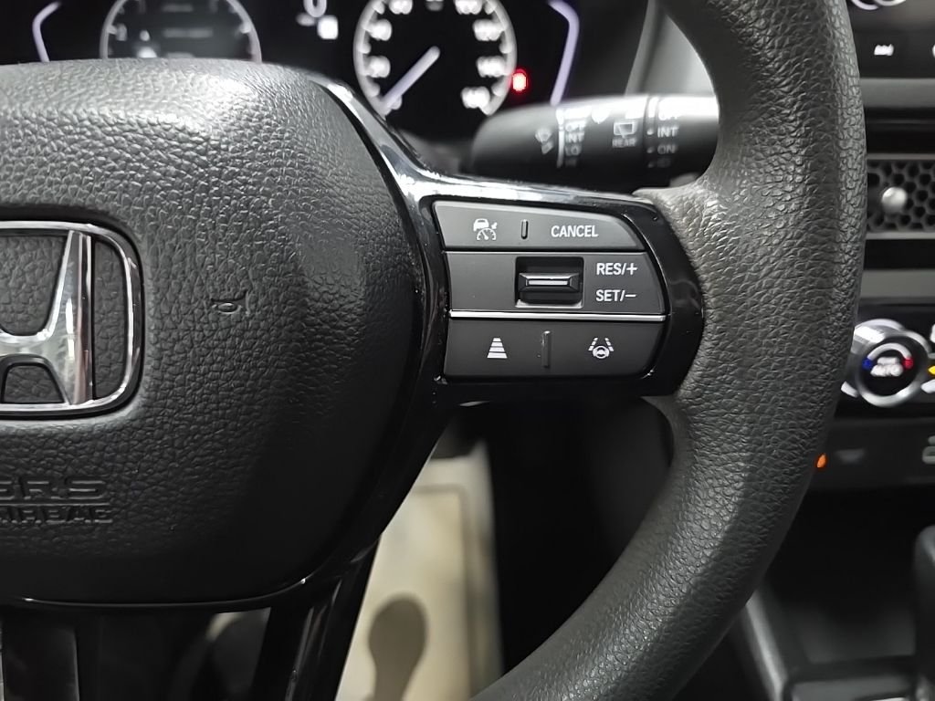 Used 2023 White Honda LX image 20