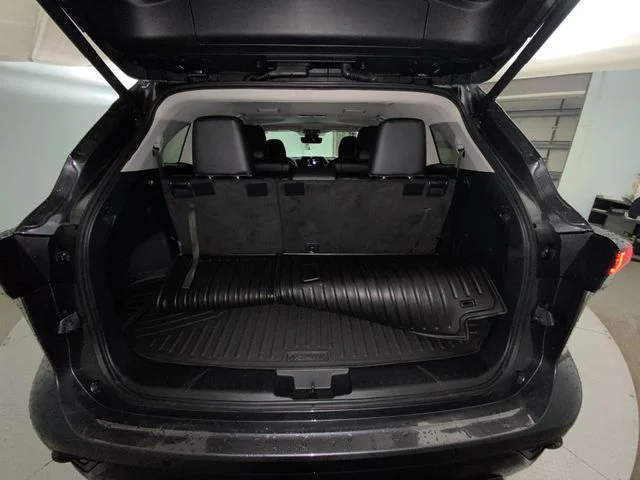 Used 2025 Gray Toyota XLE image 25