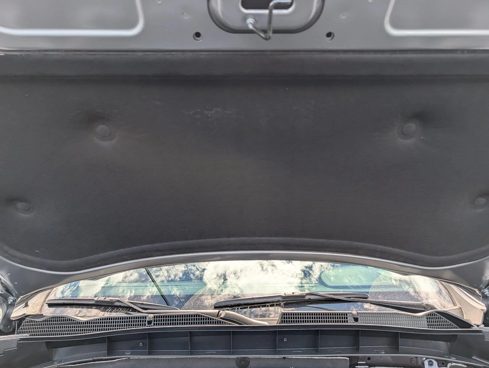 New 2026 Sterling Metallic GMC Elevation image 39