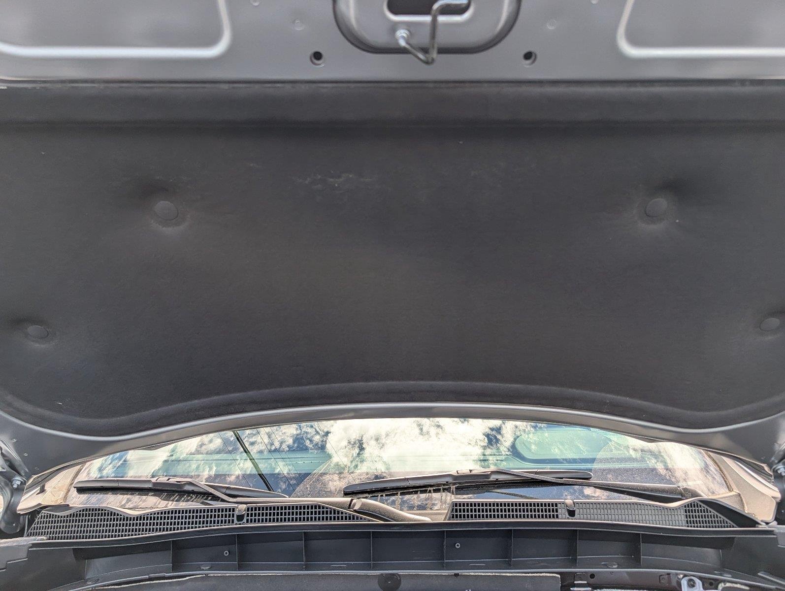New 2026 Sterling Metallic GMC Elevation image 39