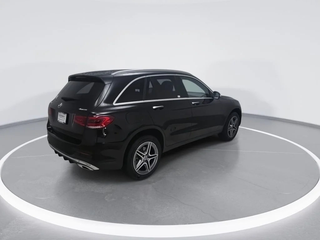 Used 2022 Black Mercedes-Benz GLC 300 image 8