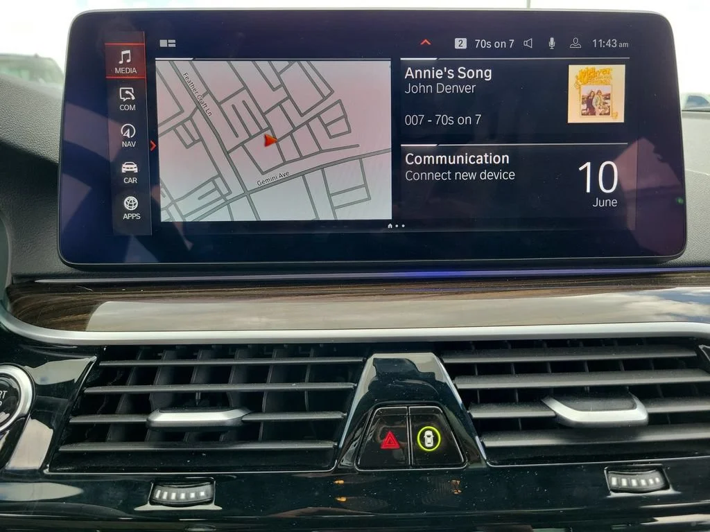 Used 2023 Black BMW i image 12