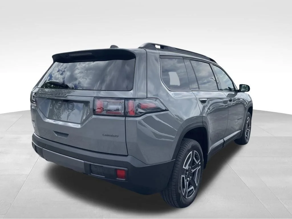 New 2026 Sting-Gray Clear-Coat Exterior Paint Jeep Laredo image 5