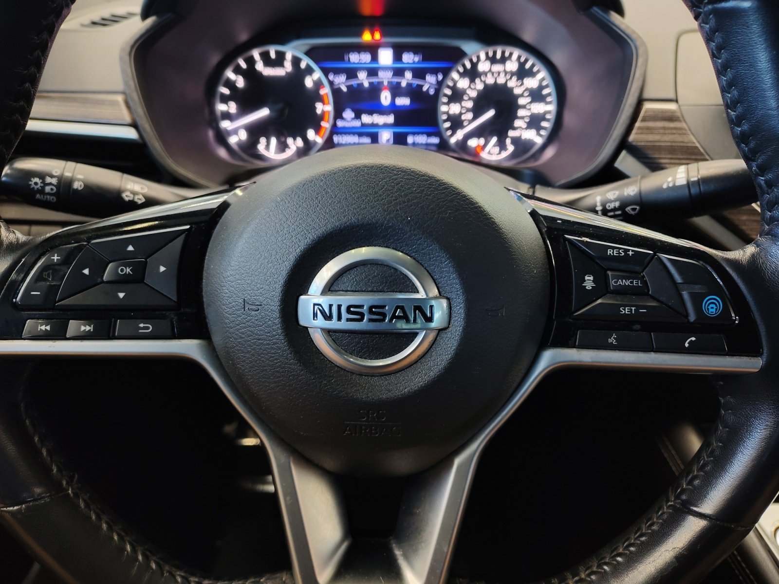 Used 2020 Brilliant Silver Metallic Nissan 2.5 Platinum image 17