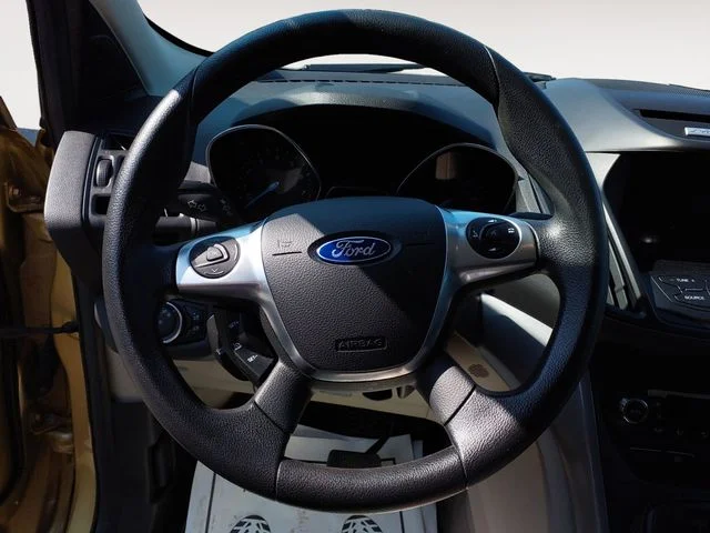 Used 2015 Gold Ford SE image 13