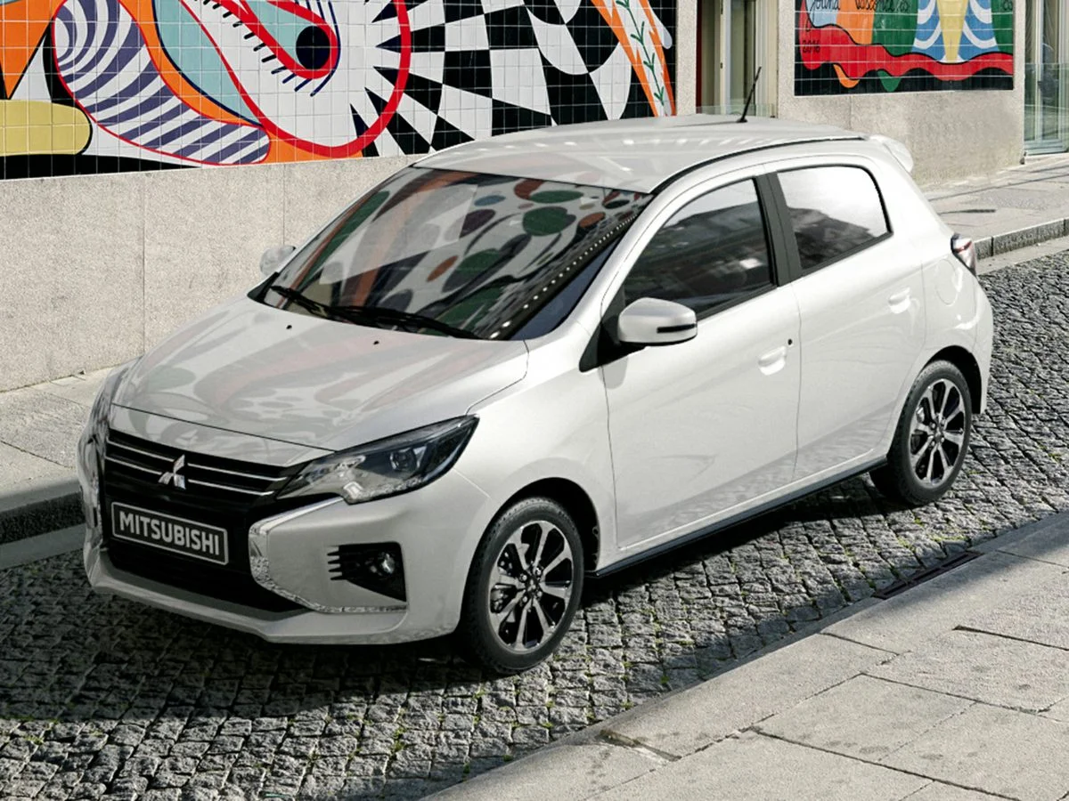 2024 Mitsubishi Mirage LE CVT's photo