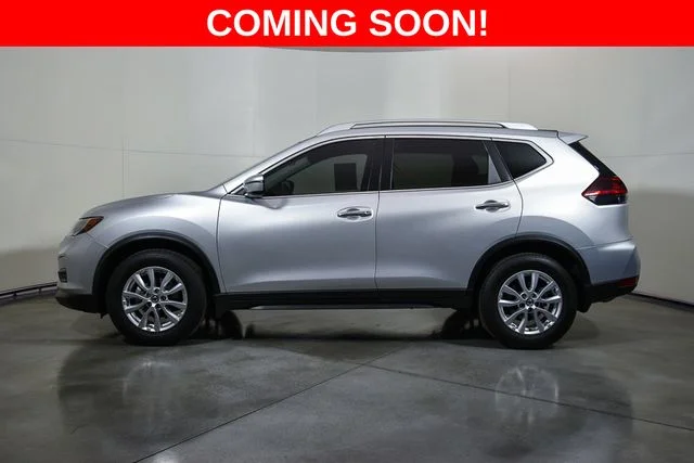 Used 2020 Silver Nissan S image 2