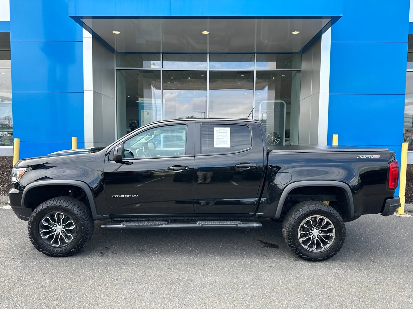 2022 Chevrolet Colorado ZR2 - Photo 8