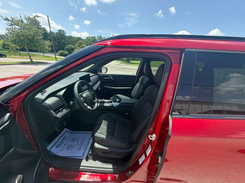 New 2026 Red Mitsubishi Black Edition image 5