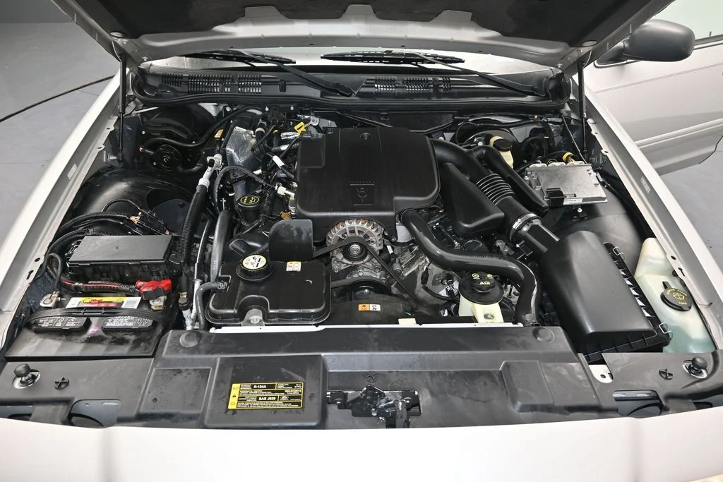 Used 2006 Silver Ford LX image 11