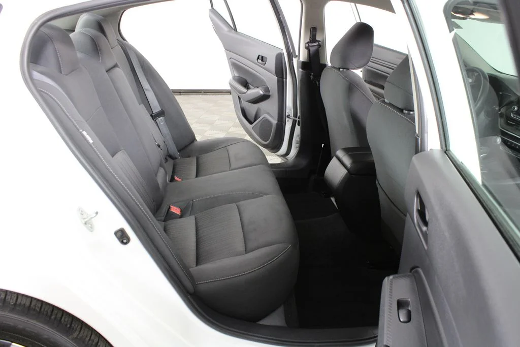 2025 Nissan Altima SV - Photo 12