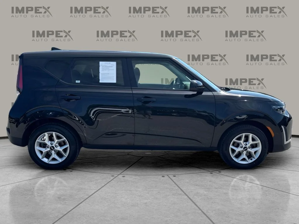 Used 2024 Black Kia LX image 6