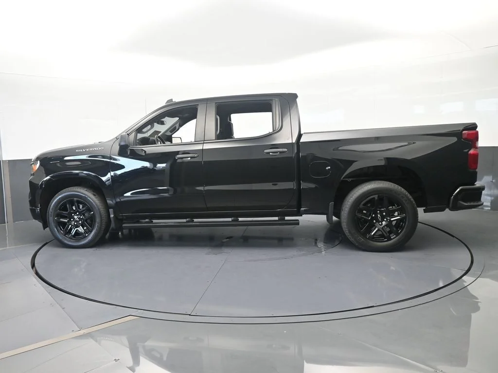 Used 2024 Black Chevrolet Custom image 3