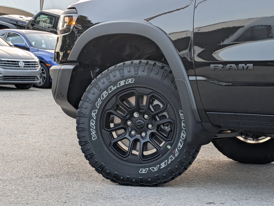 New 2027 Black RAM Rebel - - 4x4 - 3.0L Hurricane Twin Turbo - 420 HP - Crew Cab & More! image 9