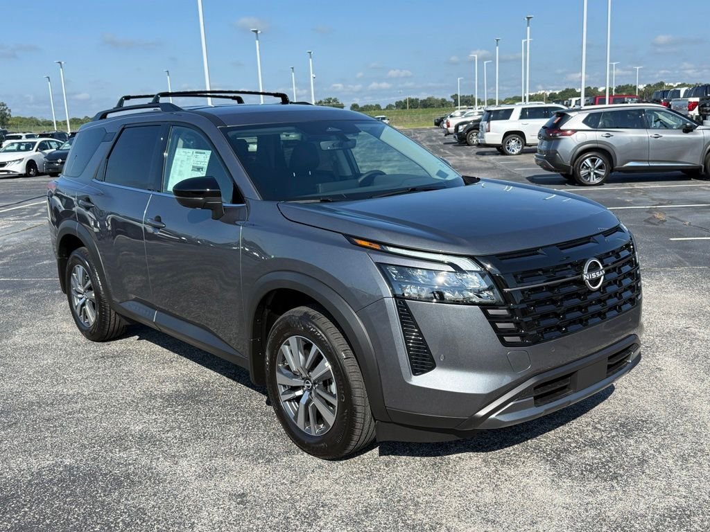 New 2026 Gun Metallic Nissan SL image 2