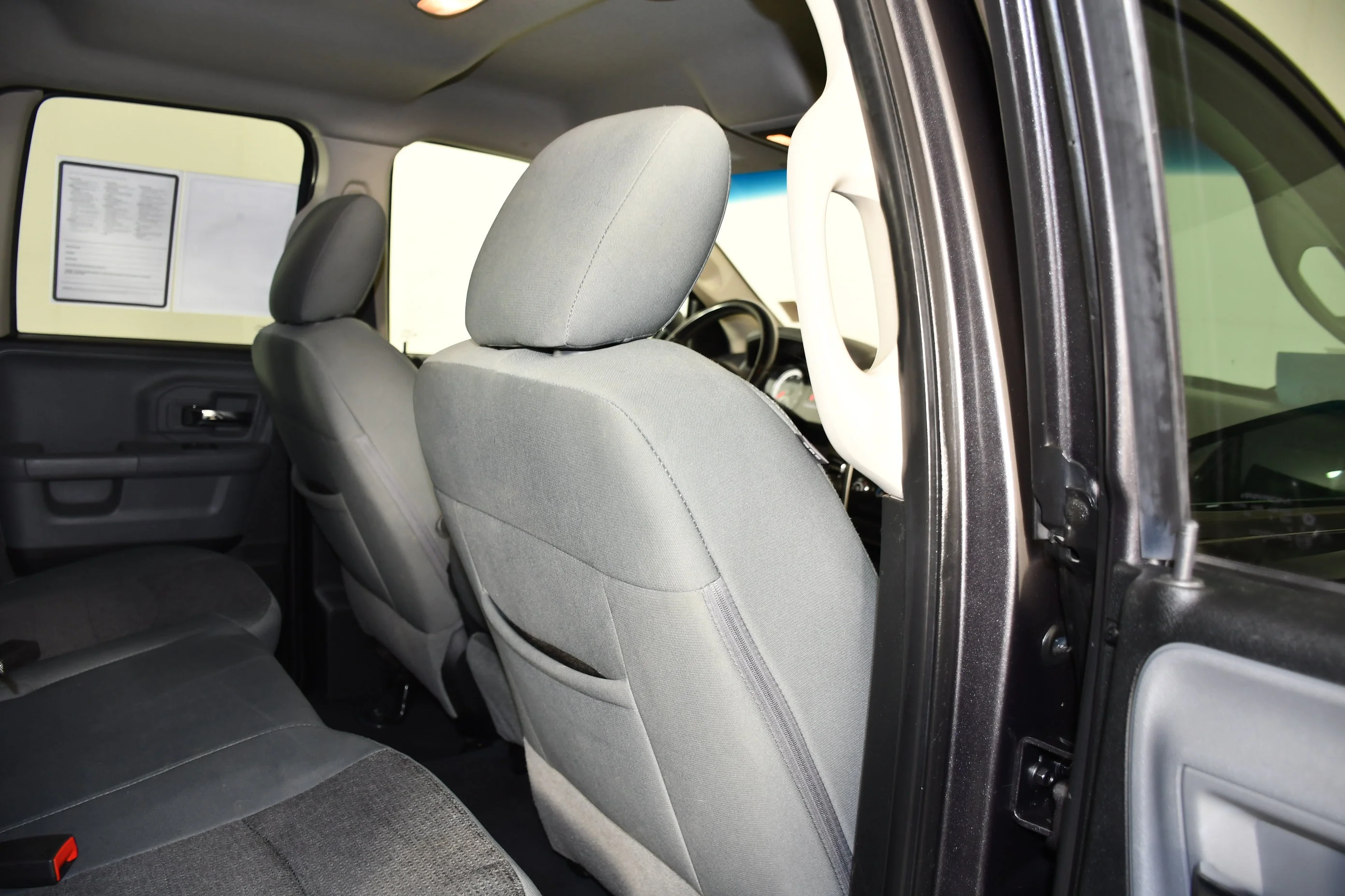 Used 2016 Granite Crystal Metallic Clearcoat Ram Big Horn image 45