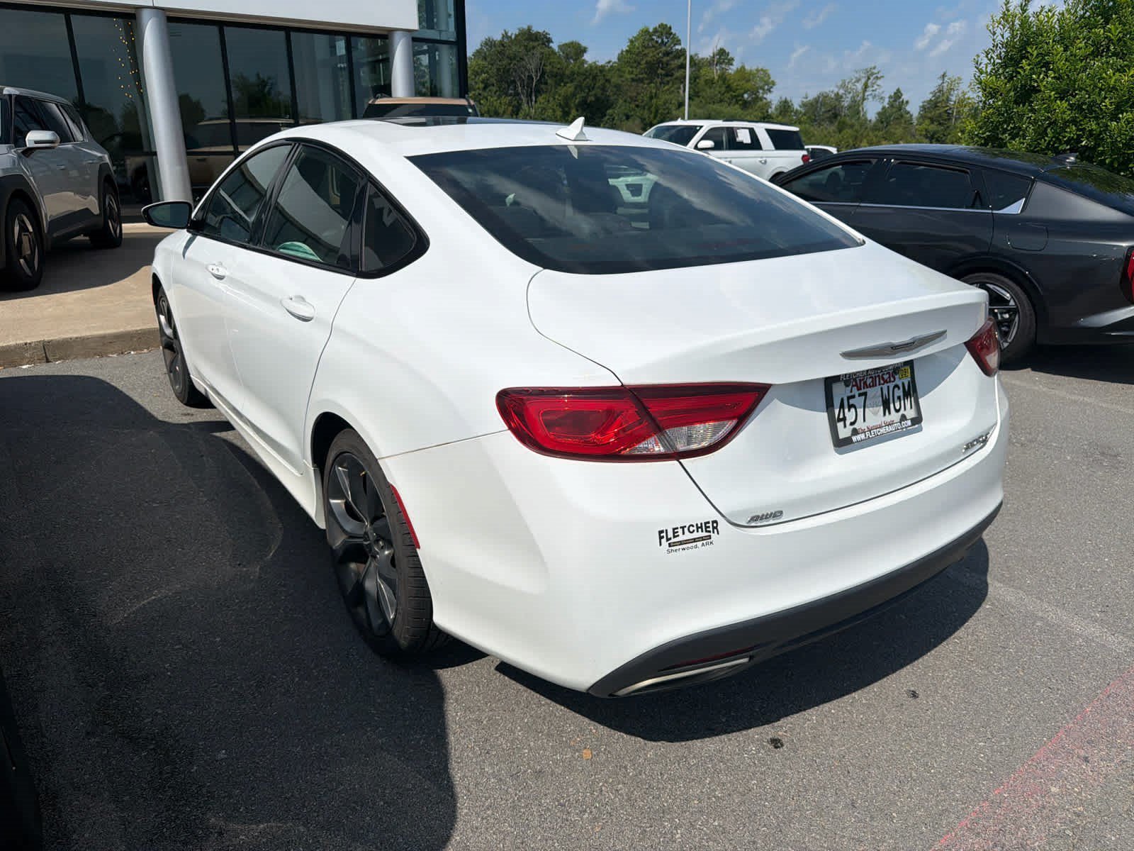 Used 2015 Bright White Clearcoat Chrysler S image 7