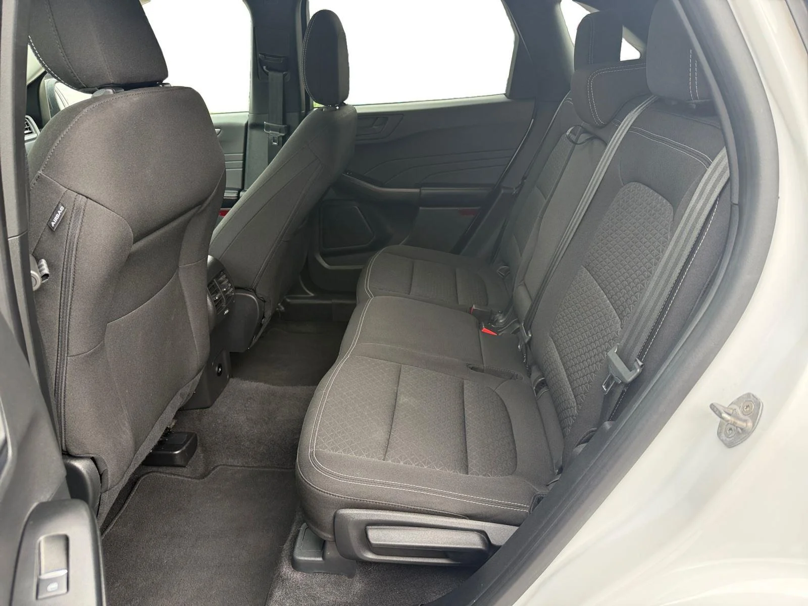 Used 2024 Oxford White Ford Active image 19