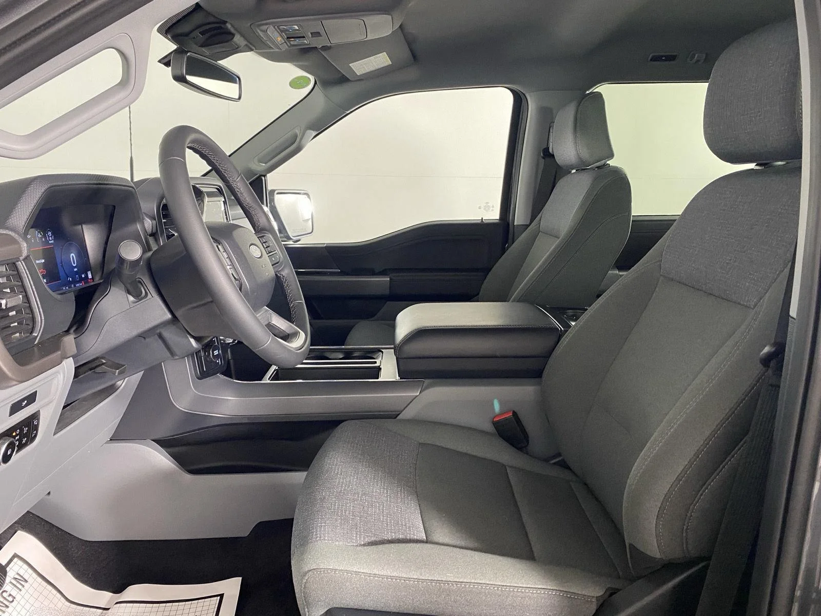 New 2026 Carbonized Gray Metallic Ford XLT image 20